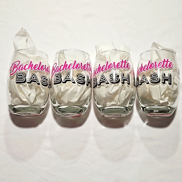 4 Bachelorette Party Glasses - Picture 1 of 6